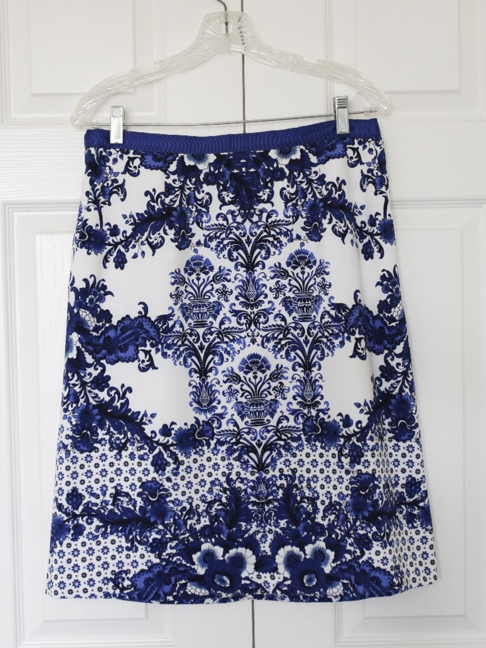 Mario Serrani Italy Blue and White Floral Lined Pockets Skirt Size 8